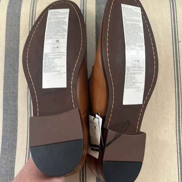 Banana Republic Men’s Shoes - Picture 4 of 4